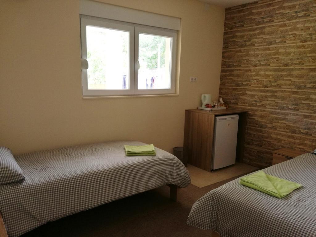 Riverside Guesthouse Pocitelj Екстериор снимка