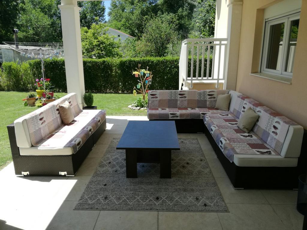 Riverside Guesthouse Pocitelj Екстериор снимка